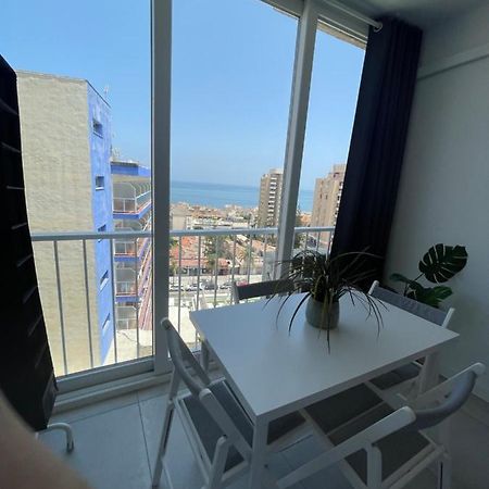 Apartamento con vistas al mar a metros de la playa Carihuela Soleil Apartamento Torremolinos Exterior foto